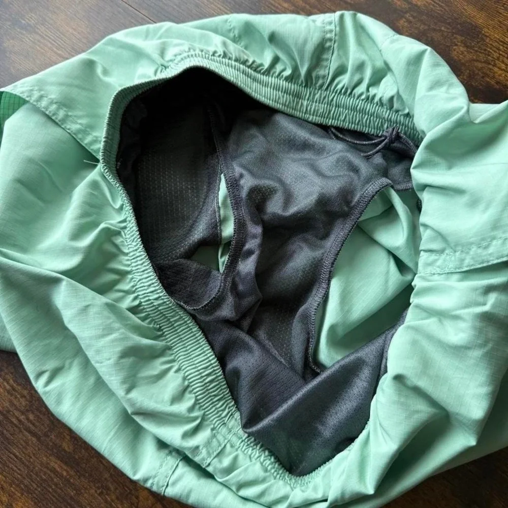 Patagonia Men's Swim Trunks Green Size L Lined Lightweight